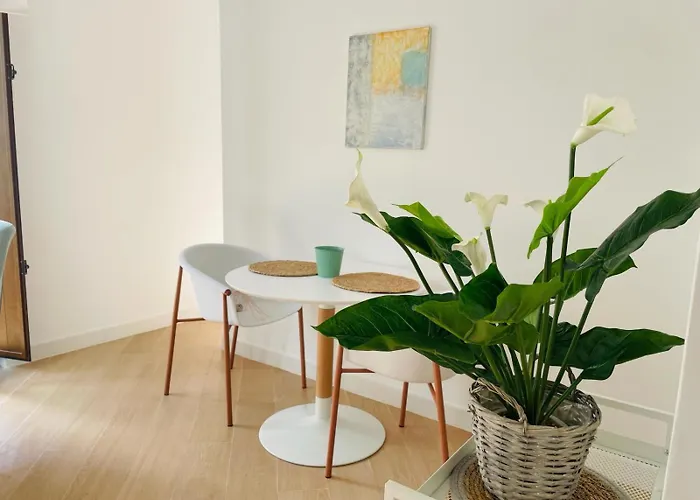 Hispalis Barrio De Santa Cruz * Севилья